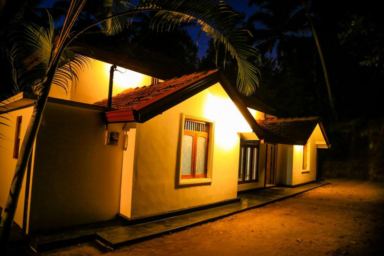 Kandy Spice Villa Bagian luar foto